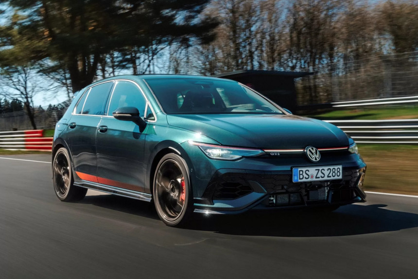 Volkswagen установил рекорд Нюрбургринга на юбилейном хэтчбеке Golf GTI