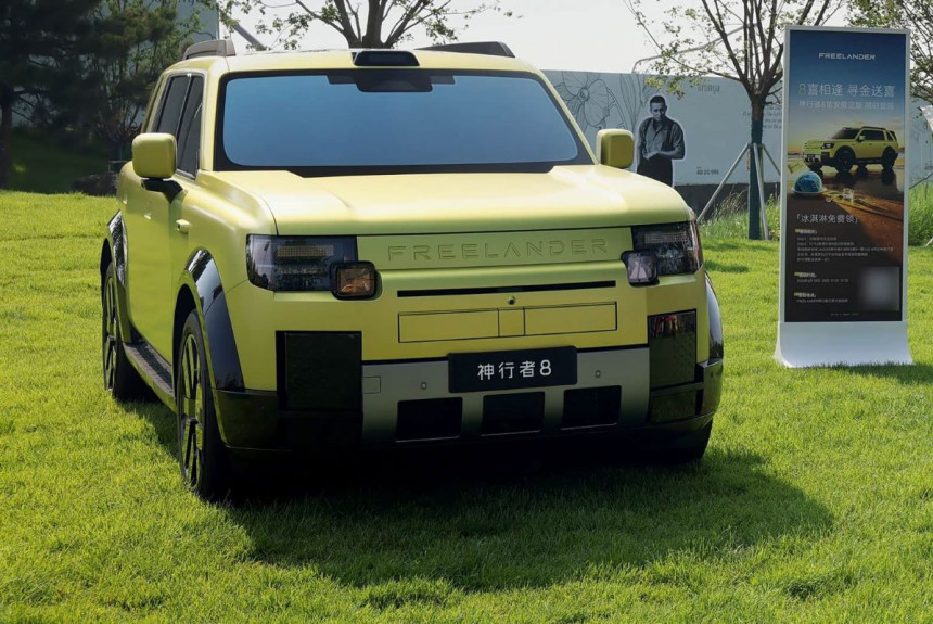 Новый Freelander 8: «живые» фотографии и характеристики