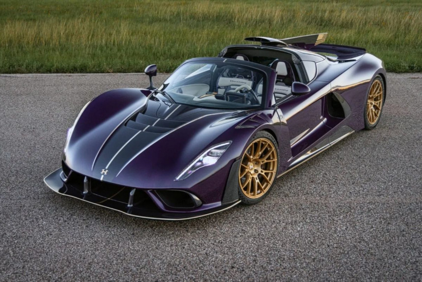 Серийный Hennessey Venom F5-M: более 2000 сил и настоящая «механика»