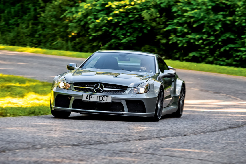 Mercedes-Benz SL 65 AMG Black Series: тест на полигоне