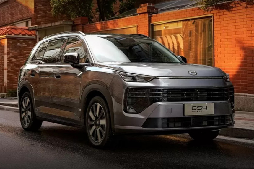 Новый GAC Trumpchi GS4 выходит на рынок Китая
