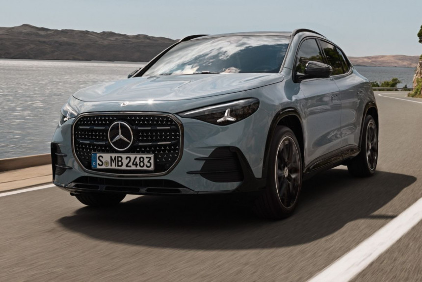 Новый кроссовер Mercedes-Benz GLA полностью рассекречен