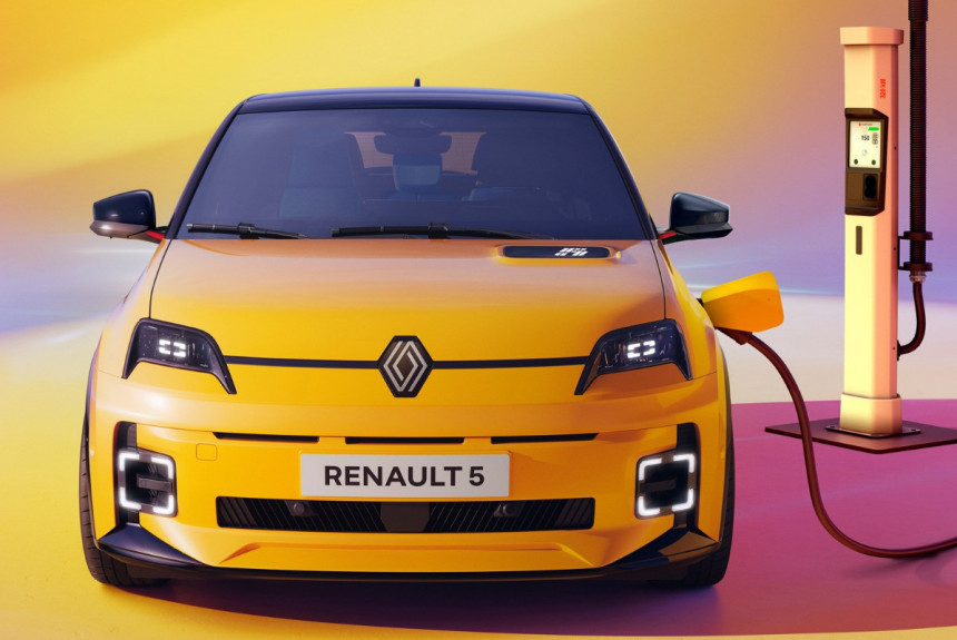 Обновленный Renault 5 E-Tech electric станет мощнее в базовой версии