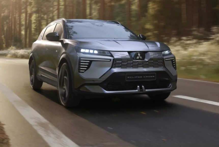 Mitsubishi Eclipse Cross обновился вслед за французским собратом