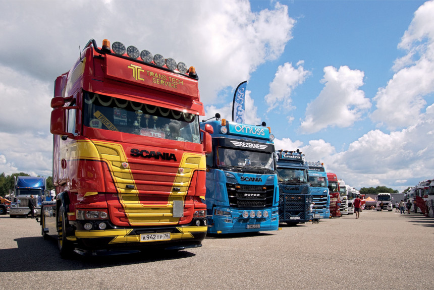 Пионерлагерь для лигра: репортаж с фестиваля TruckDay