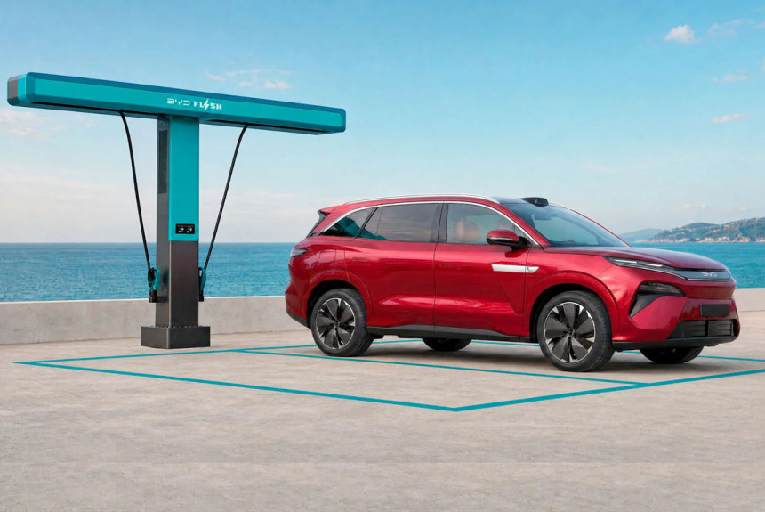 BYD Atto 8: флагманский Tang L для Европы и 5 минут на зарядку