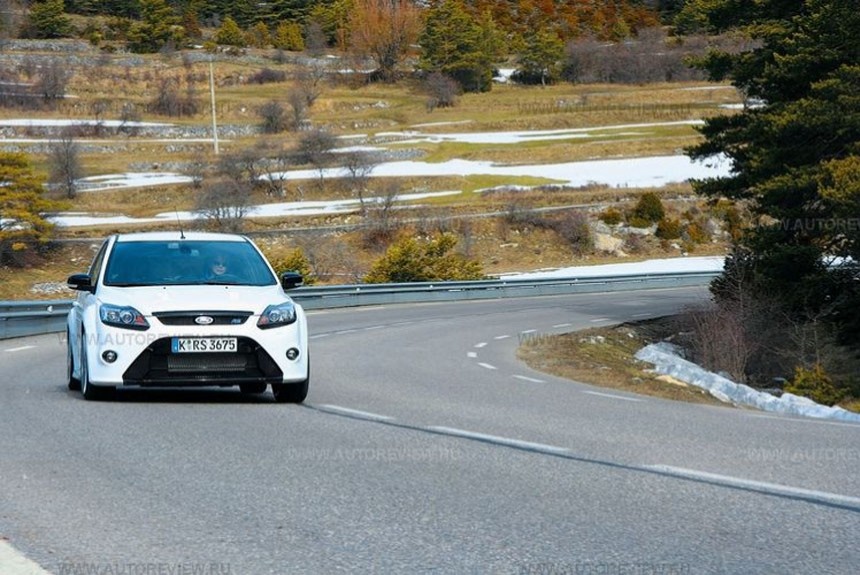 Полный передний привод: триста километров за рулем Ford Focus RS