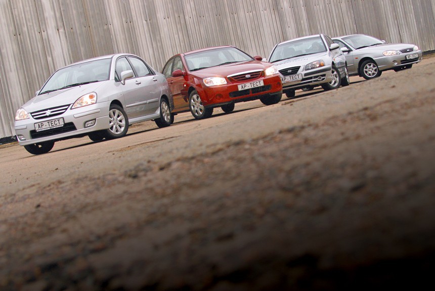 Градации серого: сравнение седанов Suzuki Liana, Kia Spectra, Hyundai Elantra и Kia Cerato