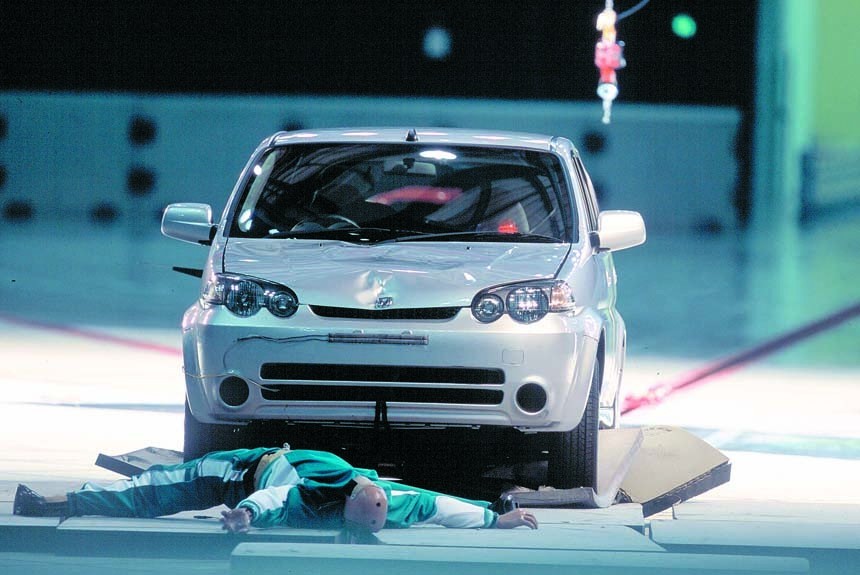 Пусть бегут неуклюже: испытания EuroNCAP по защите пешеходов при столкновении с автомобилем