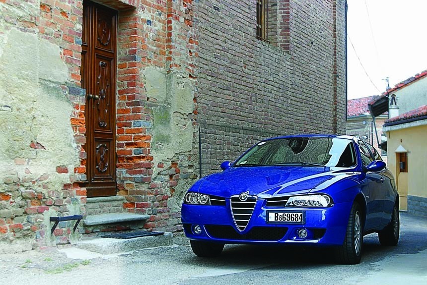 Ездовая презентация обновленного седана Alfa Romeo 156