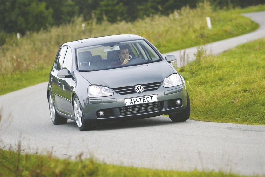 Знакомимся с хэтчбеком Volkswagen Golf пятого поколения 