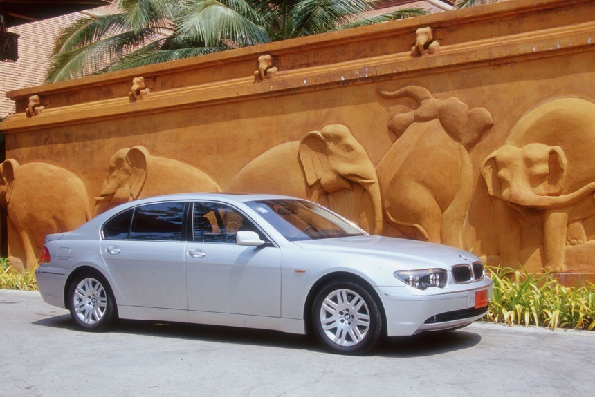 Ездовая презентация нового длиннобазного седана BMW седьмой серии