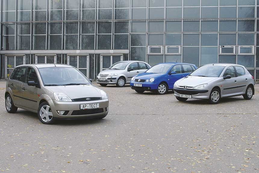 Подростки: хэтчбеки Peugeot 206, Ford Fiesta, Volkswagen Polo и  Citroen C3