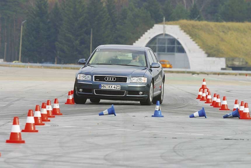 Учебные полеты: репортаж из школы водительского мастерства Audi Driving Experience 