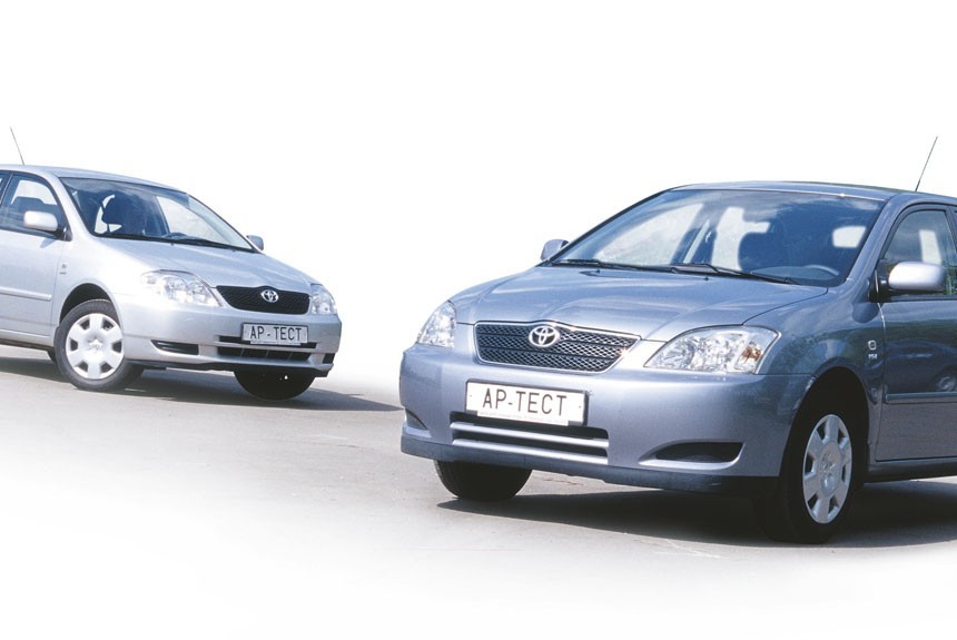 Примерка седана и хэтчбека Toyota Corolla 		