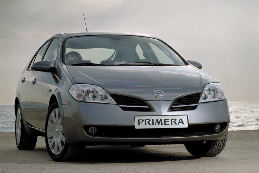 Примерка седана и универсала Nissan Primera