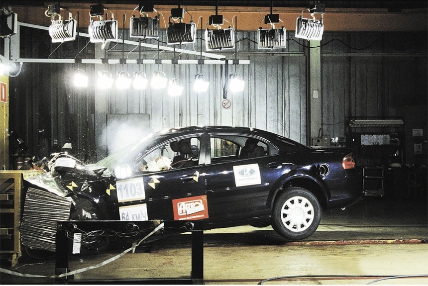 Без запаса: наш краш-тест седана Volga Siber