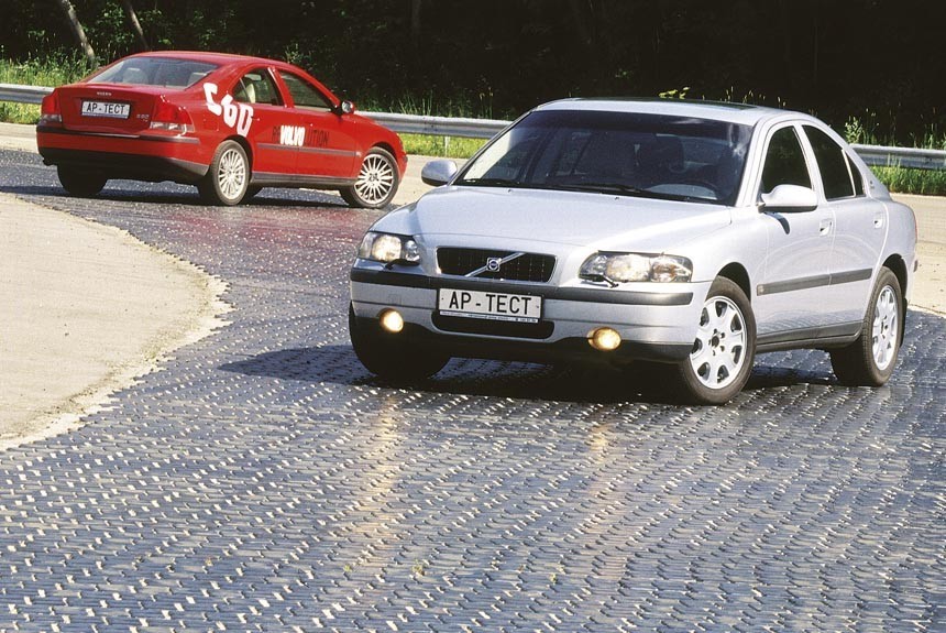 Тюнинг наоборот: седан Volvo S60 с доработками компании Обухов Автоцентр 
