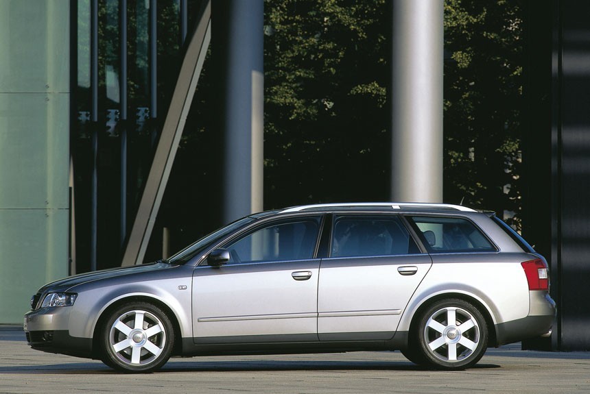 Avant: универсал Audi A4 