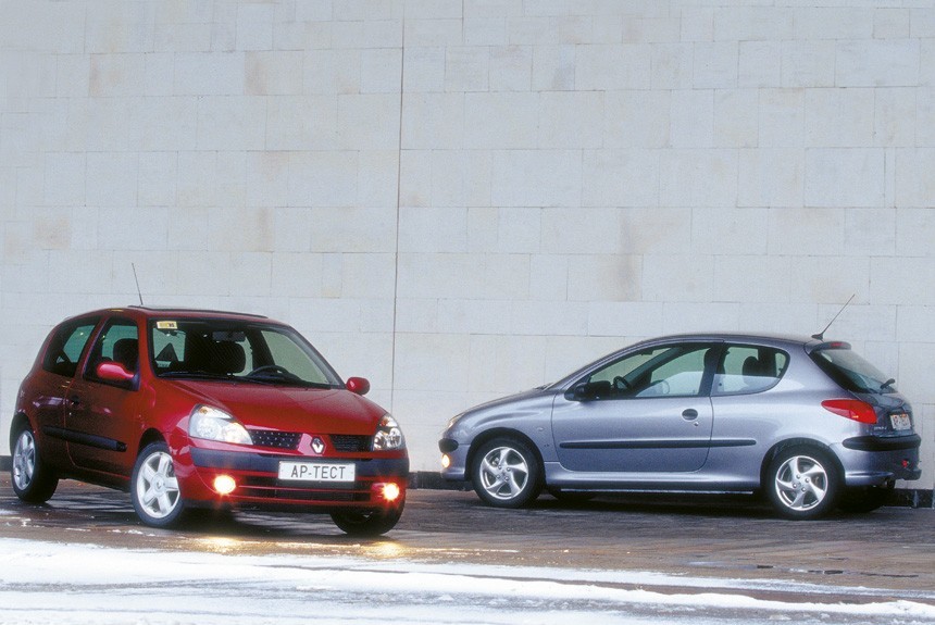 Класс 1600: хэтчбеки Peugeot 206 и Renault Clio
