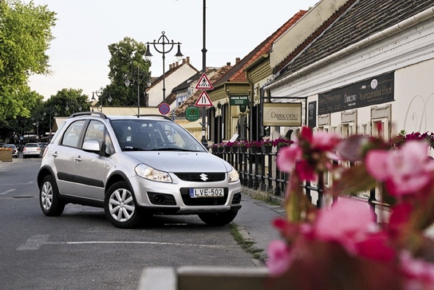 Suzuki SX4: в чем разница между автомобилями венгерского и японского производства?