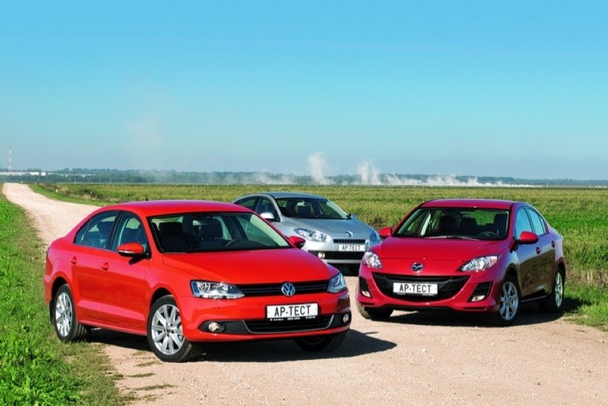 Что лучше — Volkswagen Jetta, Renault Fluence или Mazda 3?