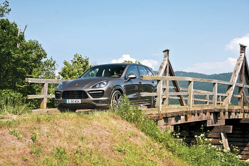 Владимир Мельников рассказывает о рецептуре Porsche Cayenne GTS нового поколения