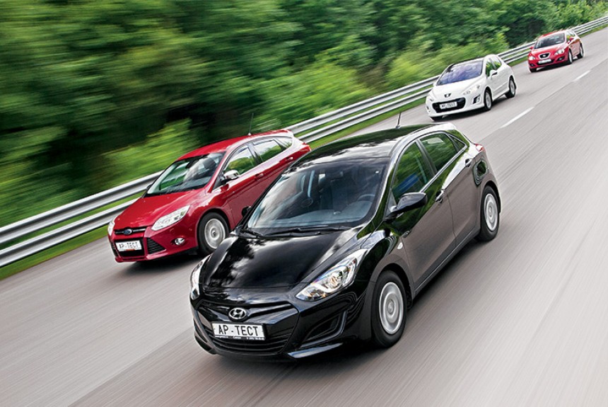 Новый Hyundai i30, Ford Focus, Peugeot 308 или Seat Leon? Какой из автомобилей лучше?