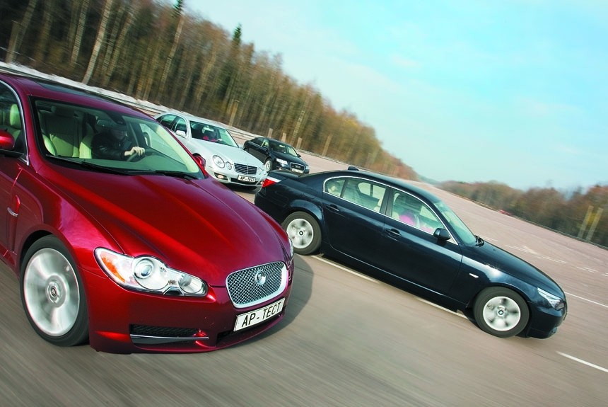 Jaguar XF, Audi A6, BMW 525i и Mercedes E 280 — в нашем сравнительном тесте