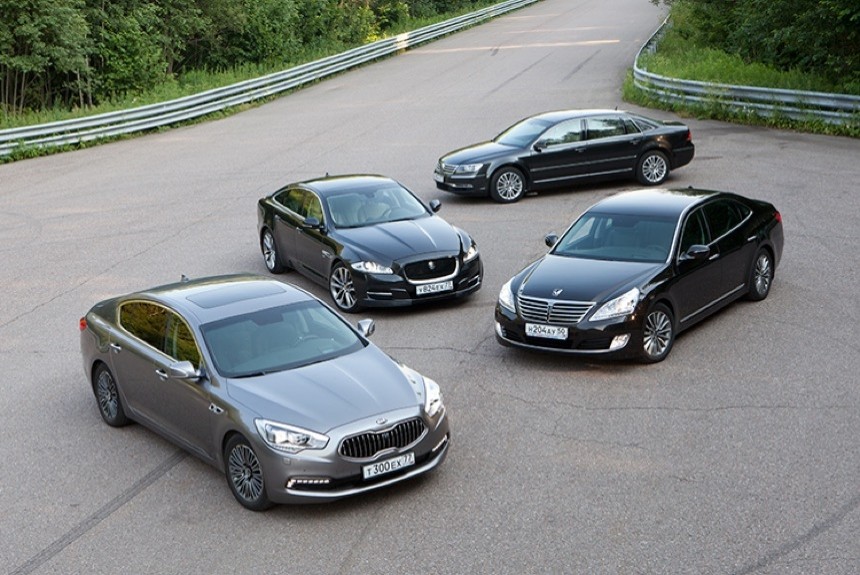 Volkswagen Phaeton, Jaguar XJ, Hyundai Equus и Kia Quoris. Что выберут... невесты?