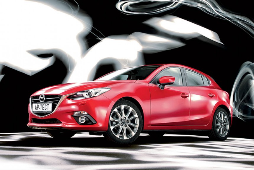 В нашей «примерочной» — Mazda 3 третьего поколения с двухлитровым двигателем (150 л.с.)
