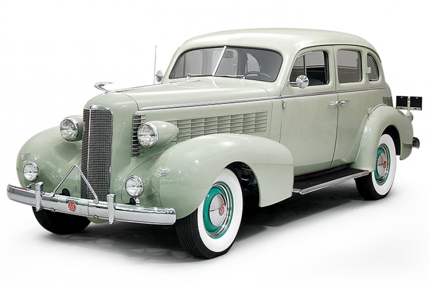 La Salle Series 37-50 Model 5019 Touring Sedan (1937 г.) — в рассказе Андрея Хрисанфова