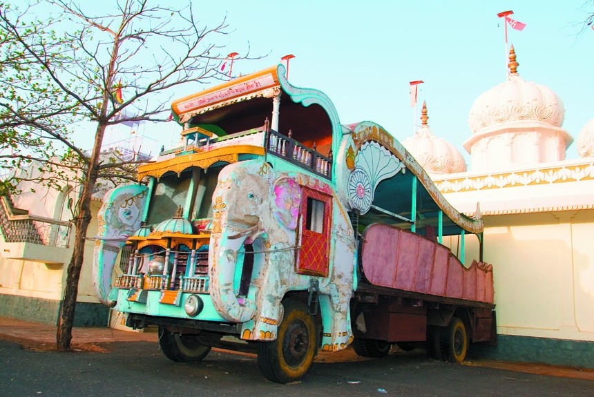 Инд-дза-дза: какие грузовики ездят в Индии?