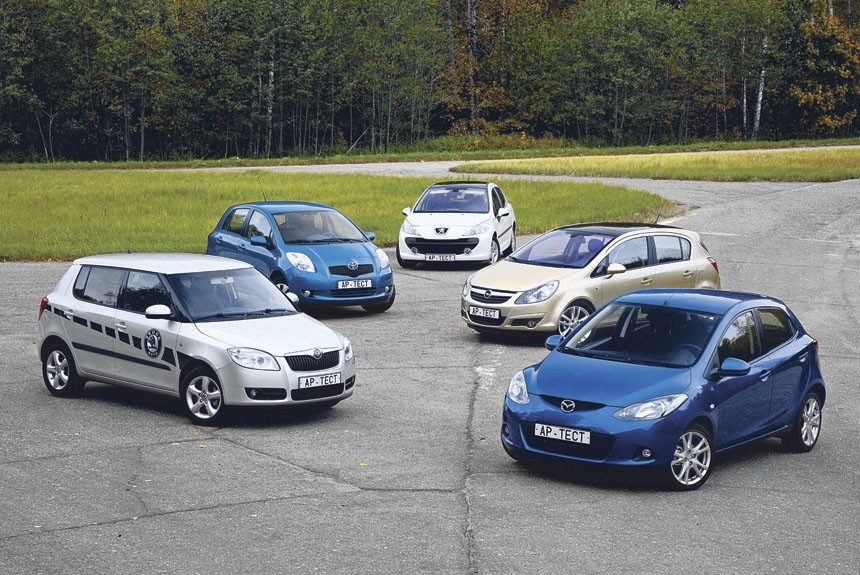 Двушка легкого поведения: Mazda 2, Opel Corsa, Toyota Yaris, Peugeot 207 и новая Skoda Fabia

