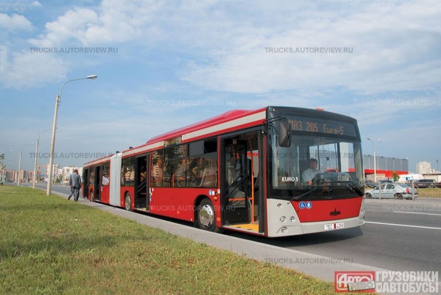 К выпуску готовится МАЗ-205 — пассажирский, низкопольный и сочлененный автобус