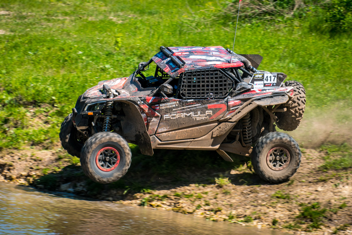 Победители серии Can-Am X Race в абсолютном зачете и категории SSV Super Sport Алексей Бердинских и Антон Панчехин