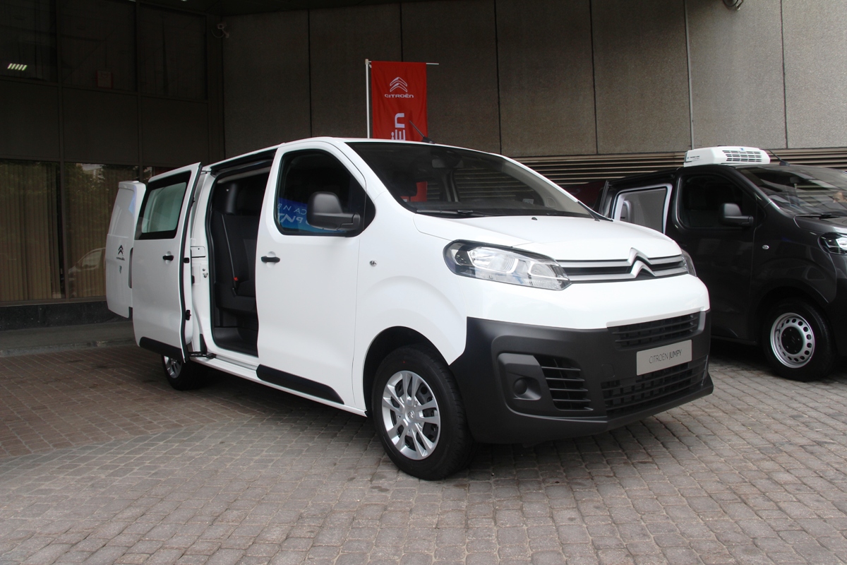 Peugeot Expert и Citroen Jumpy из Калуги: новые версии и конверсии —  Авторевю