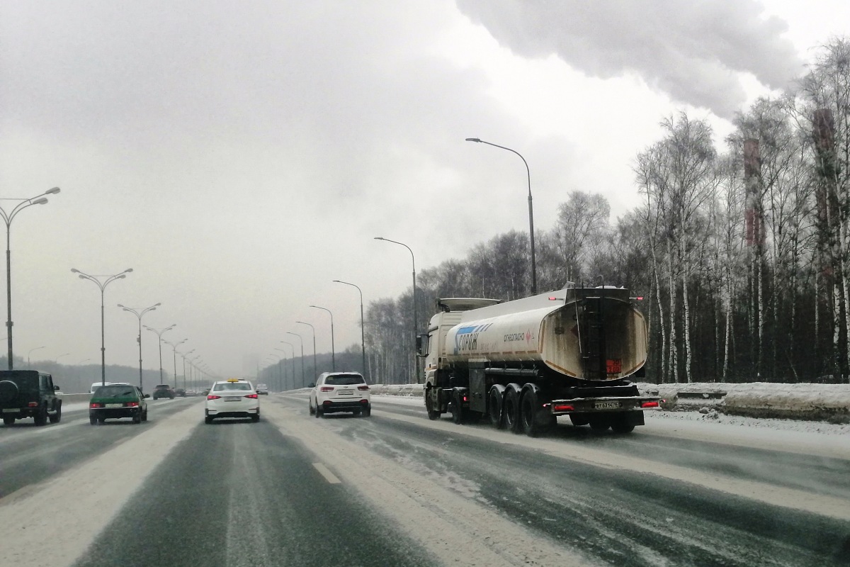 Транзитным грузовикам временно нельзя в Москву и Подмосковье — как это  работает? — Авторевю