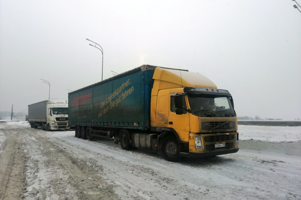 Транзитным грузовикам временно нельзя в Москву и Подмосковье — как это  работает? — Авторевю