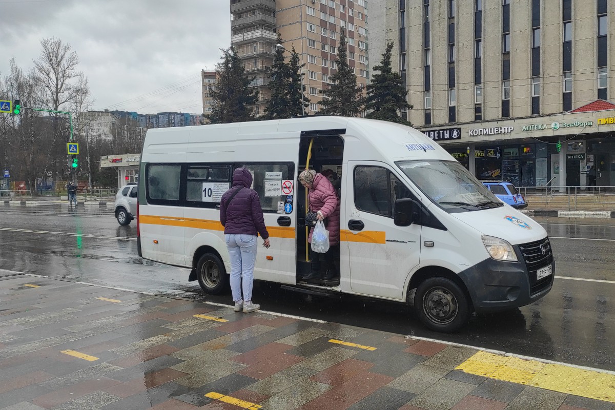 С точки зрения пассажира: на автобусе МАЗ-303 из Москвы в Одинцово —  Авторевю