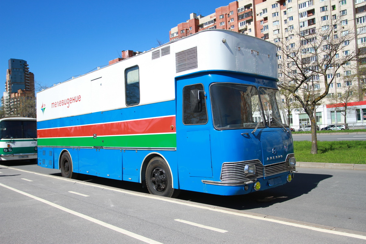 Чуть ли не единственная сохраненная и восстановленная Магнолия-80 на шасси ЛиАЗ-677