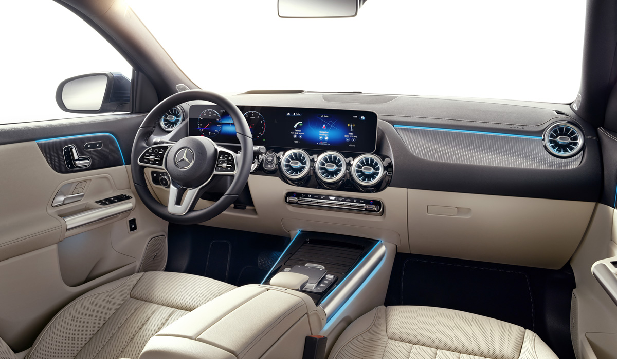 Mercedes-Benz GLA второго поколения полностью рассекречен