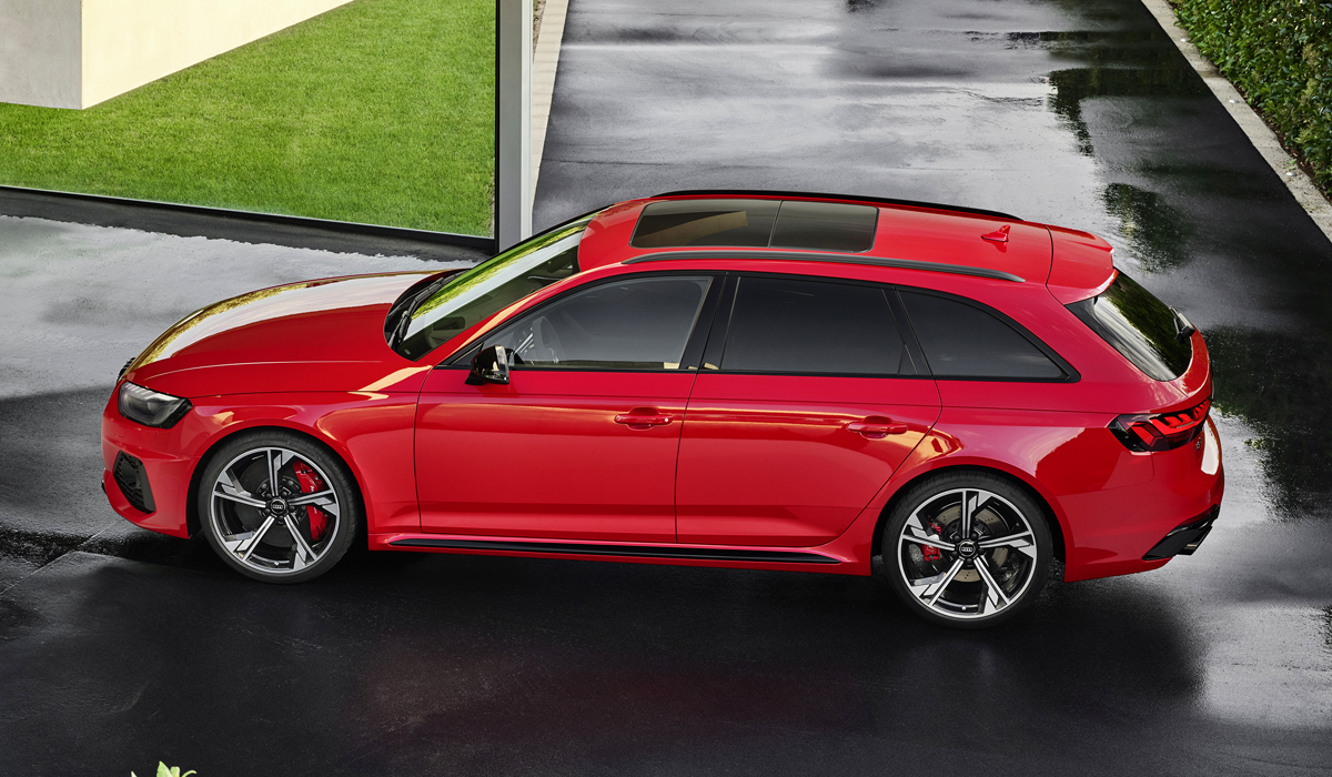 Универсал Audi RS 4 Avant обновлен по сокращенной программе