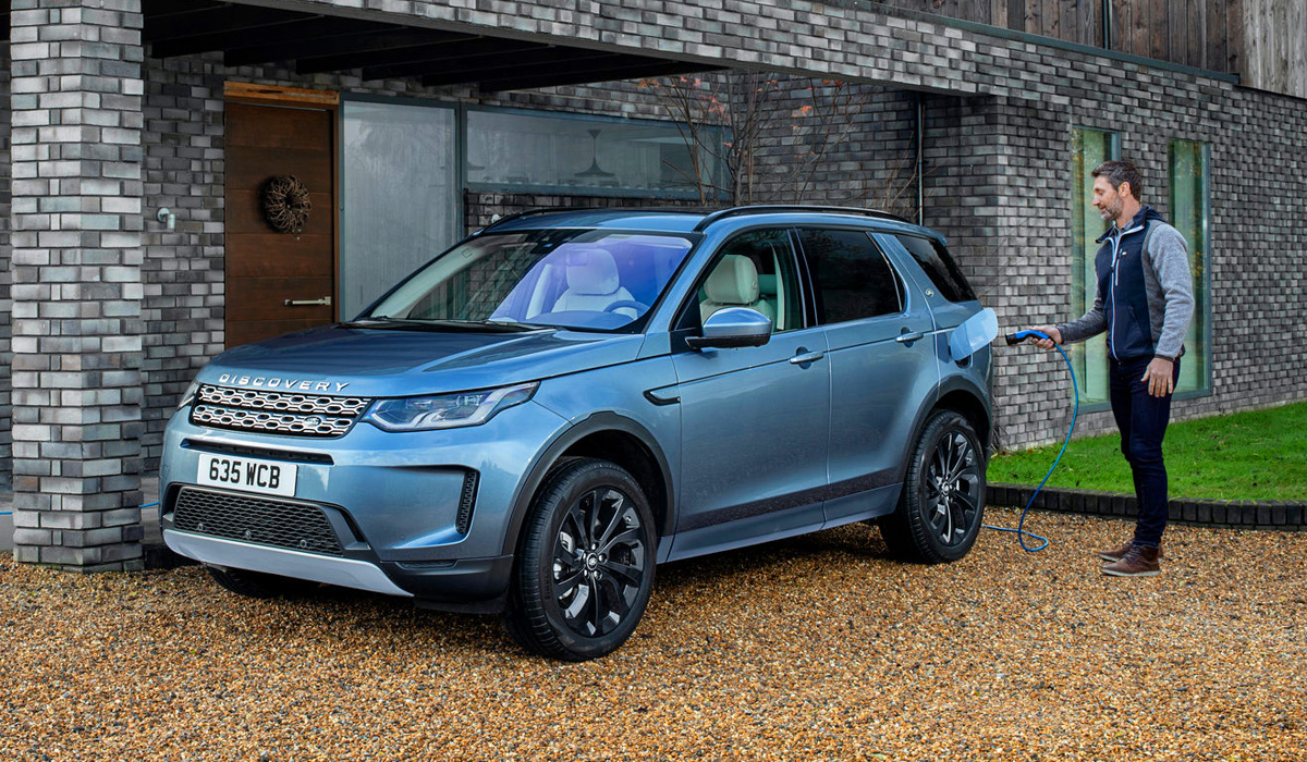 Range Rover Evoque и Land Rover Discovery Sport стали гибридами — Авторевю