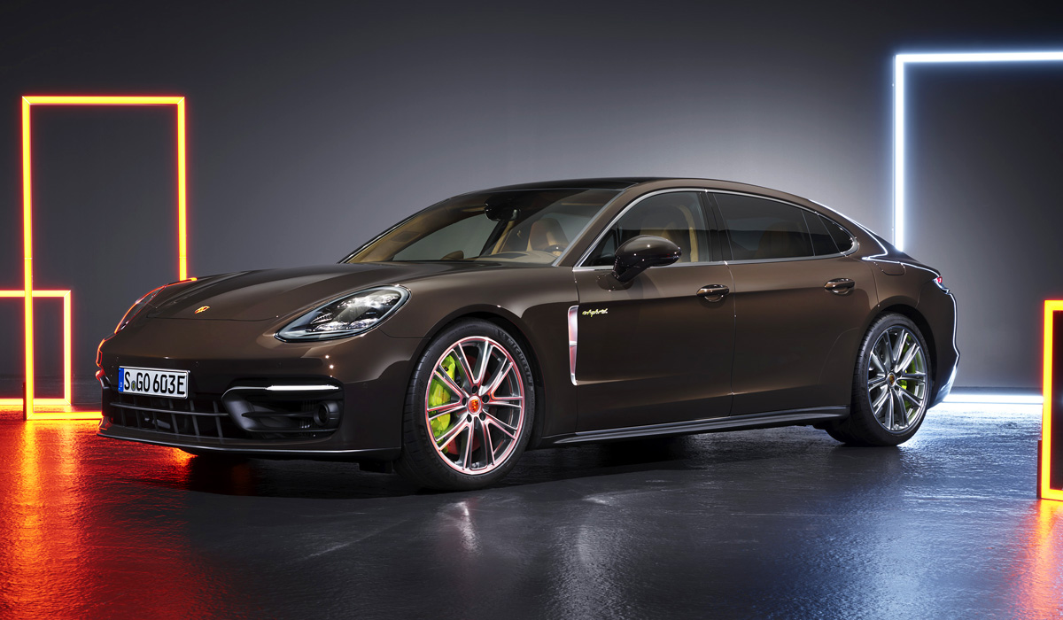 Обновленное семейство Porsche Panamera: 630 сил и рекорд Нюрбургринга —  Авторевю