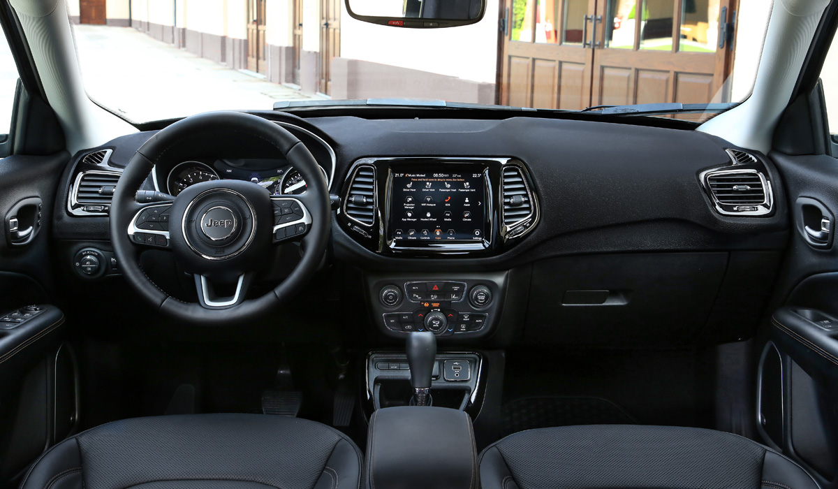 Кроссовер Jeep Compass стал европейцем