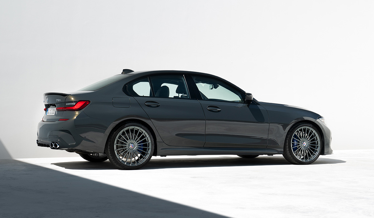 Быстрый дизель: представлены седан и универсал BMW Alpina D3 S