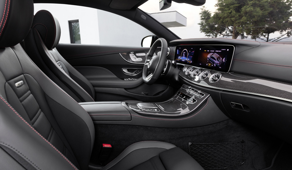 These two-doors are included in the e-class range, but according to the factory classification they are allocated to a separate family with the indices C238 (coupe) and A238 (convertible)