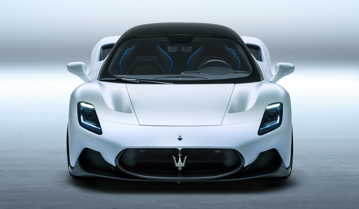 Представлен среднемоторный суперкар Maserati MC20 — Авторевю