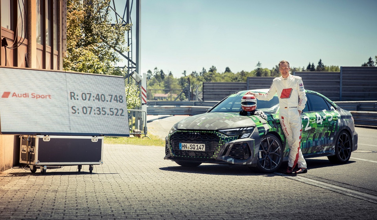 Седан Audi RS 3 установил новый рекорд на Нюрбургринге